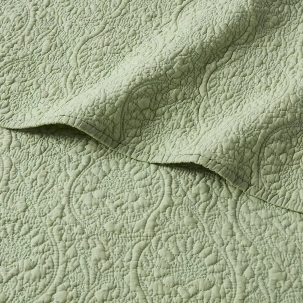 NWT Threshold Light Green Quilt